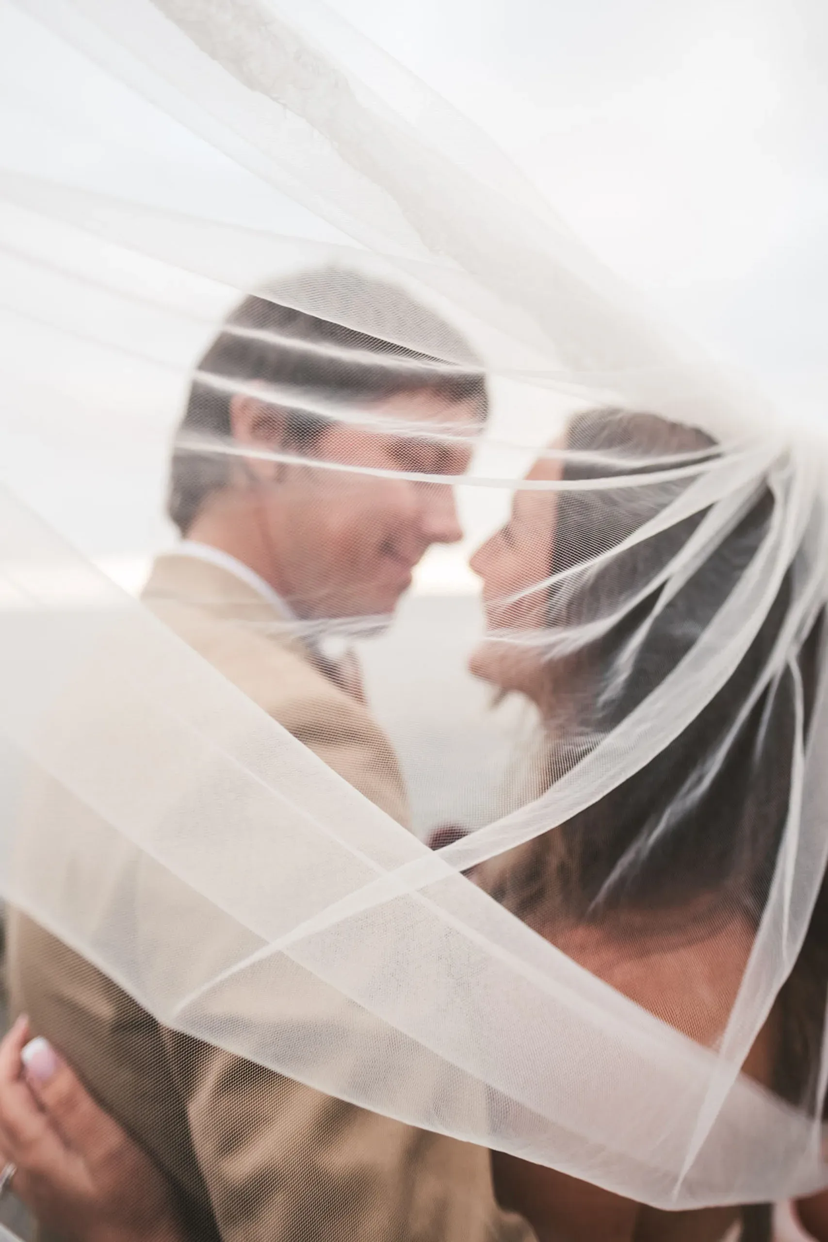 Malin & Micke under sitt bröllop i Oxelösund och Nyköping bild 12