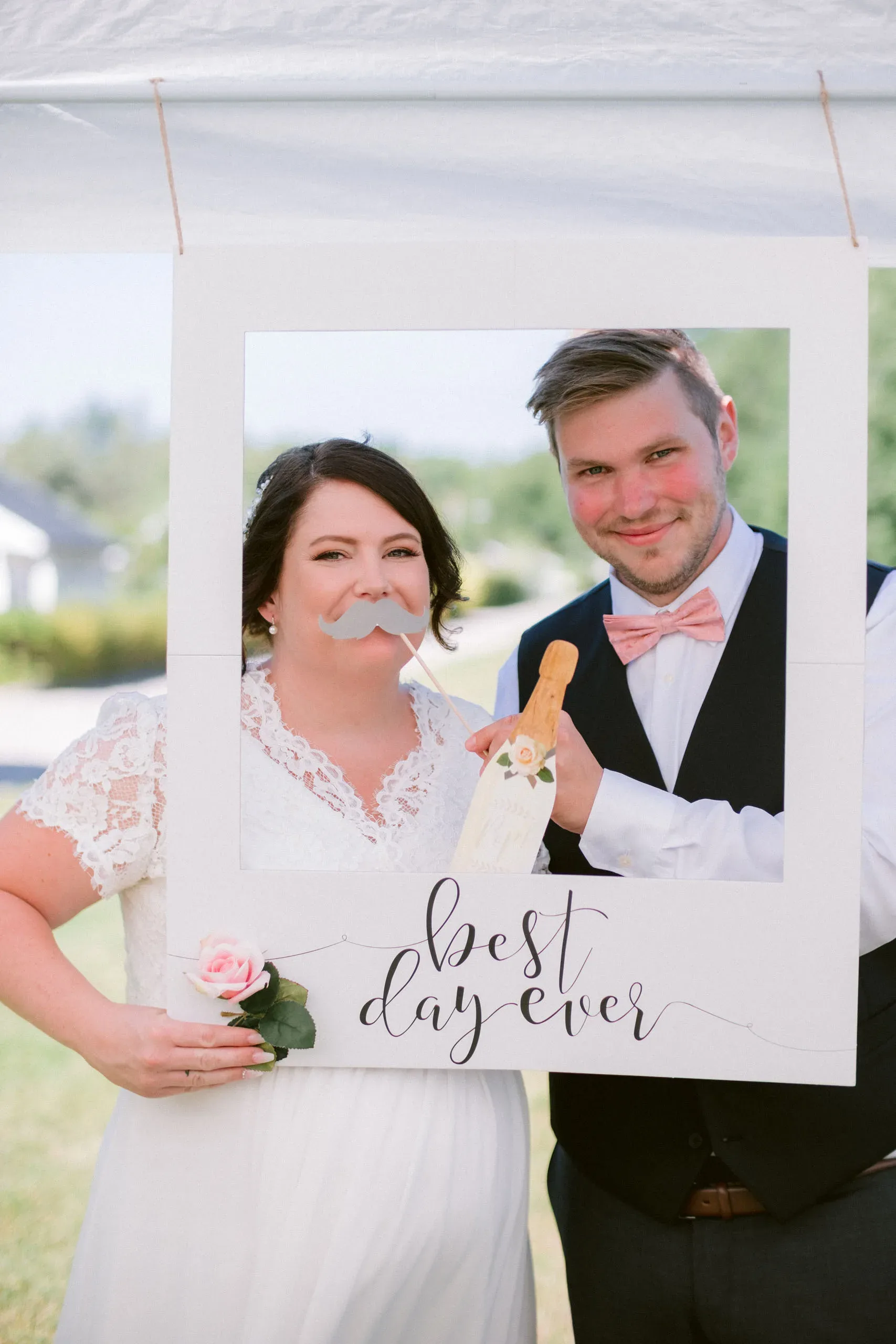 Annika & Erik under sin borgliga vigsel i Oxelösund bild 13