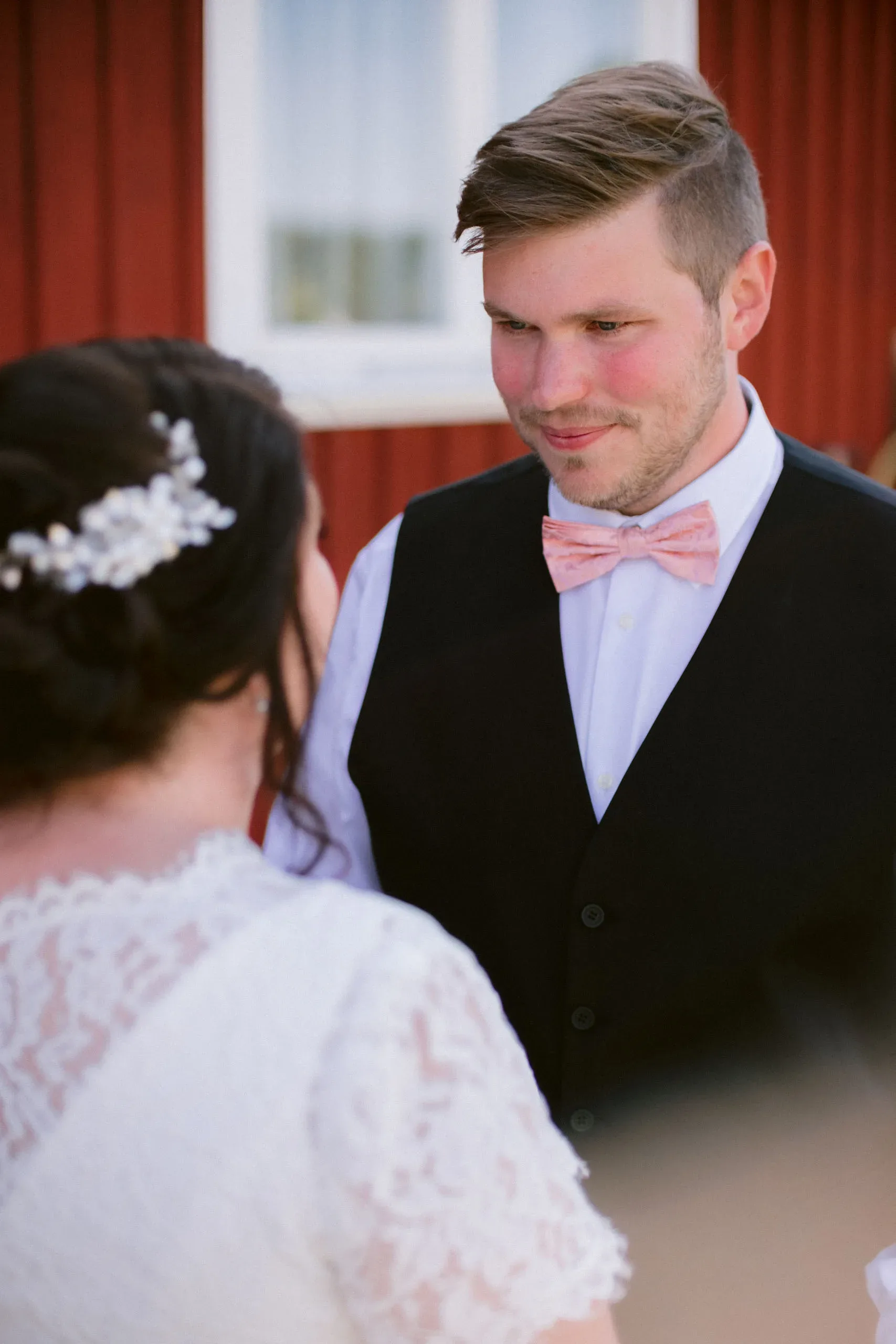 Annika & Erik under sin borgliga vigsel i Oxelösund bild 15