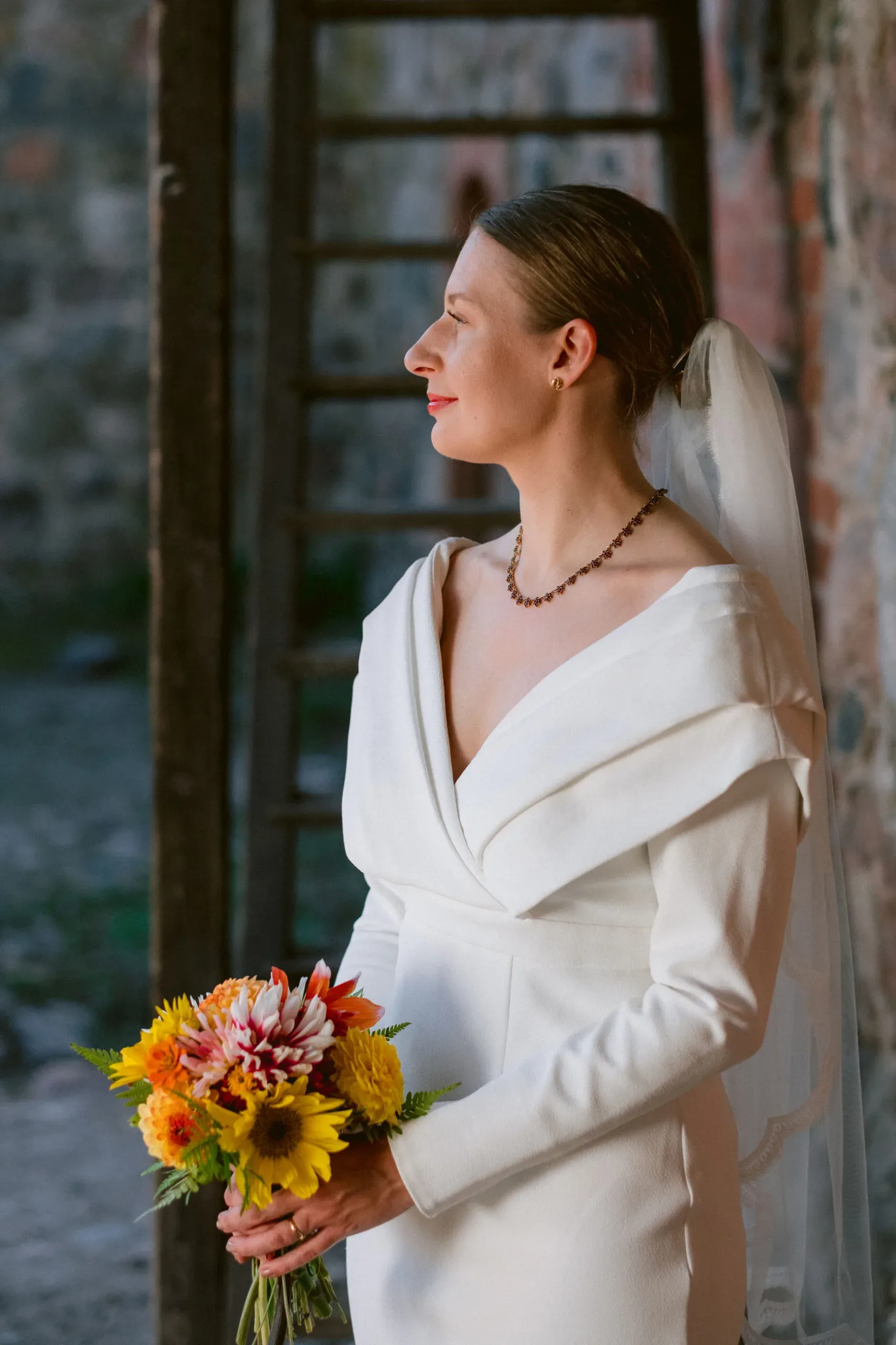 Anna & Richard under sitt borgliga bröllop på Nyköpingshus bild 4