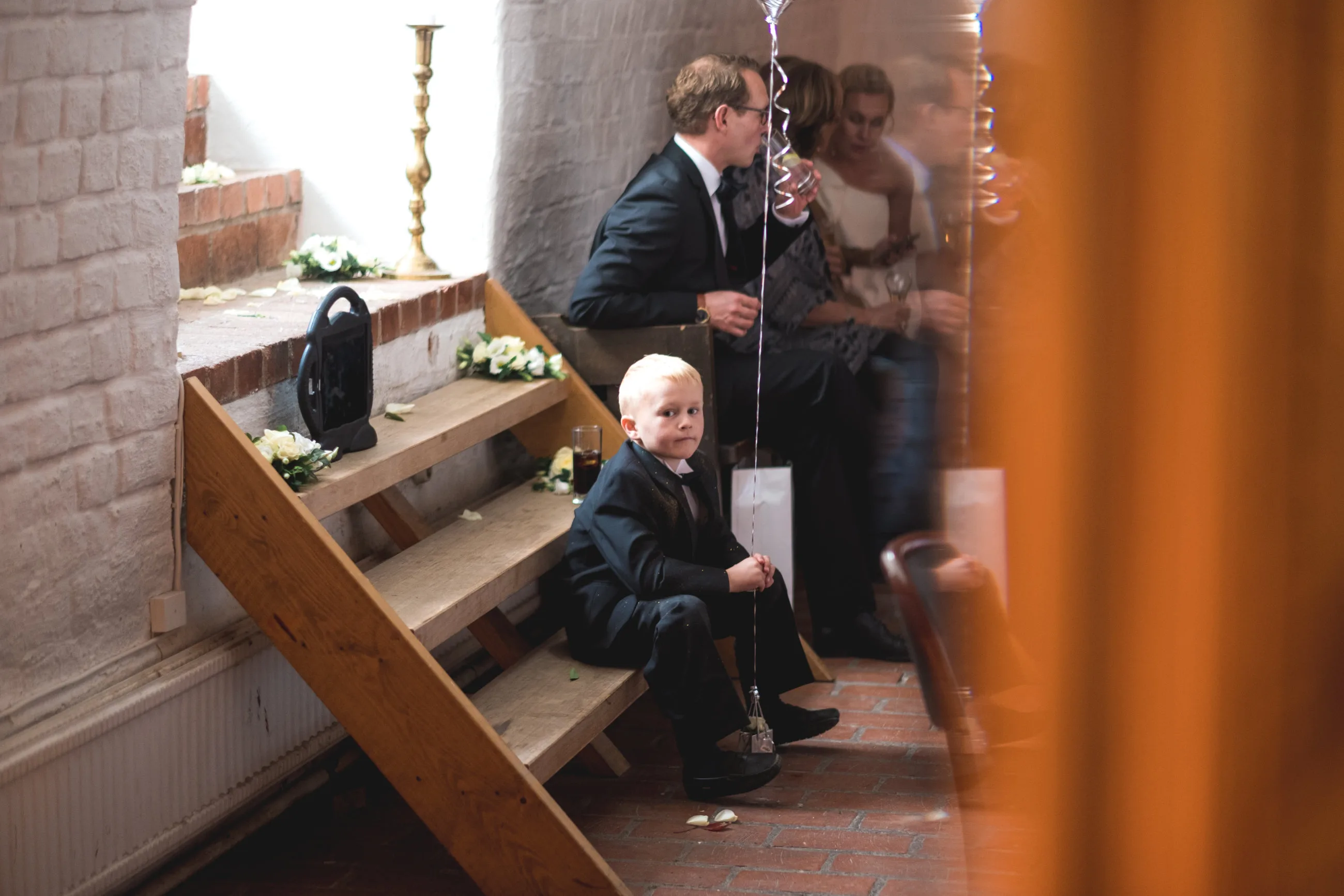 Caroline & Erik under sin bröllopsdag bild 24