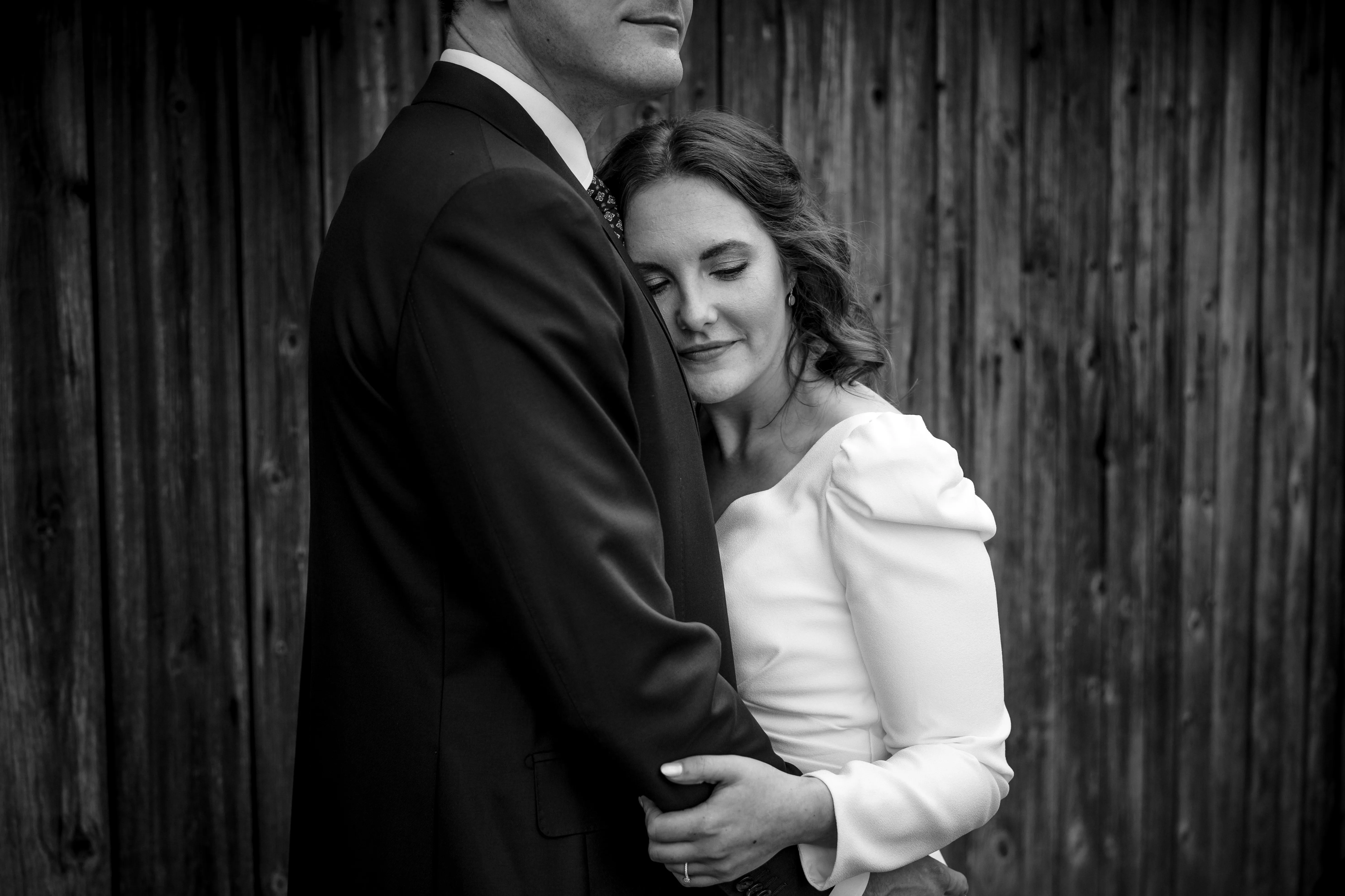 Jessica & Daniel under sitt bröllop på Rosenhanska Magasinet utanför Nyköping bild 15