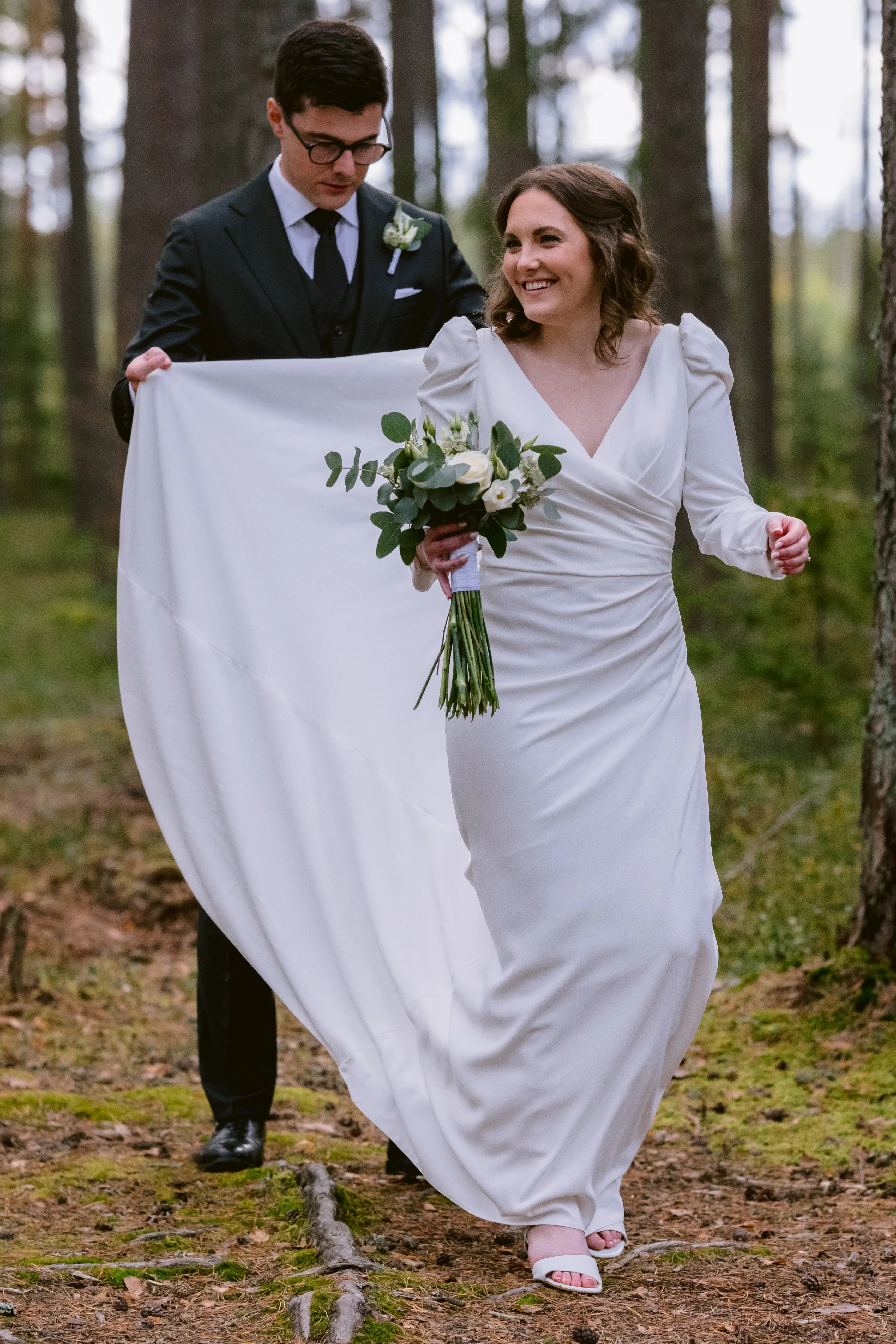 Jessica & Daniel under sitt bröllop på Rosenhanska Magasinet utanför Nyköping bild 22