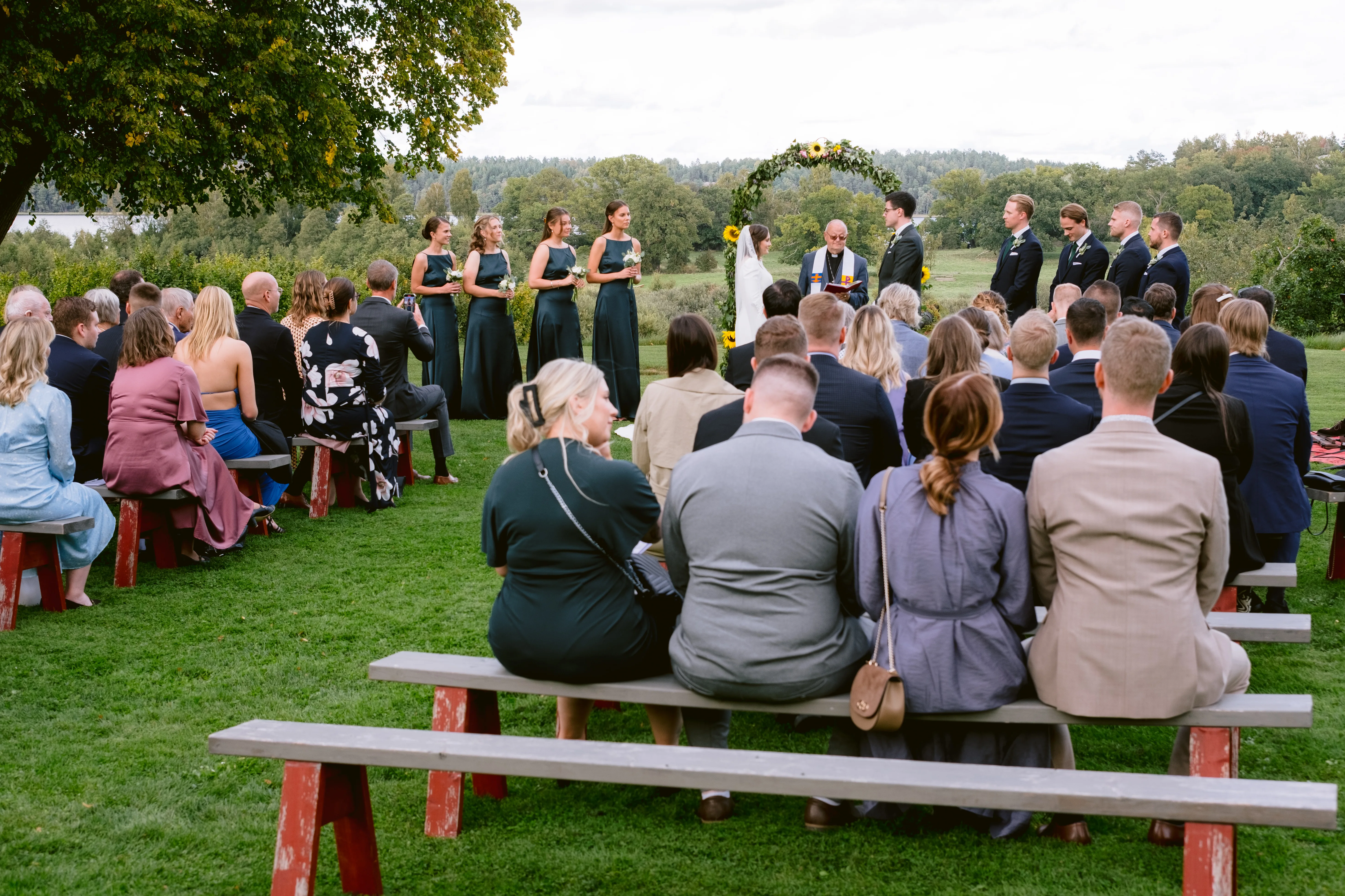 Jessica & Daniel under sitt bröllop på Rosenhanska Magasinet utanför Nyköping bild 31
