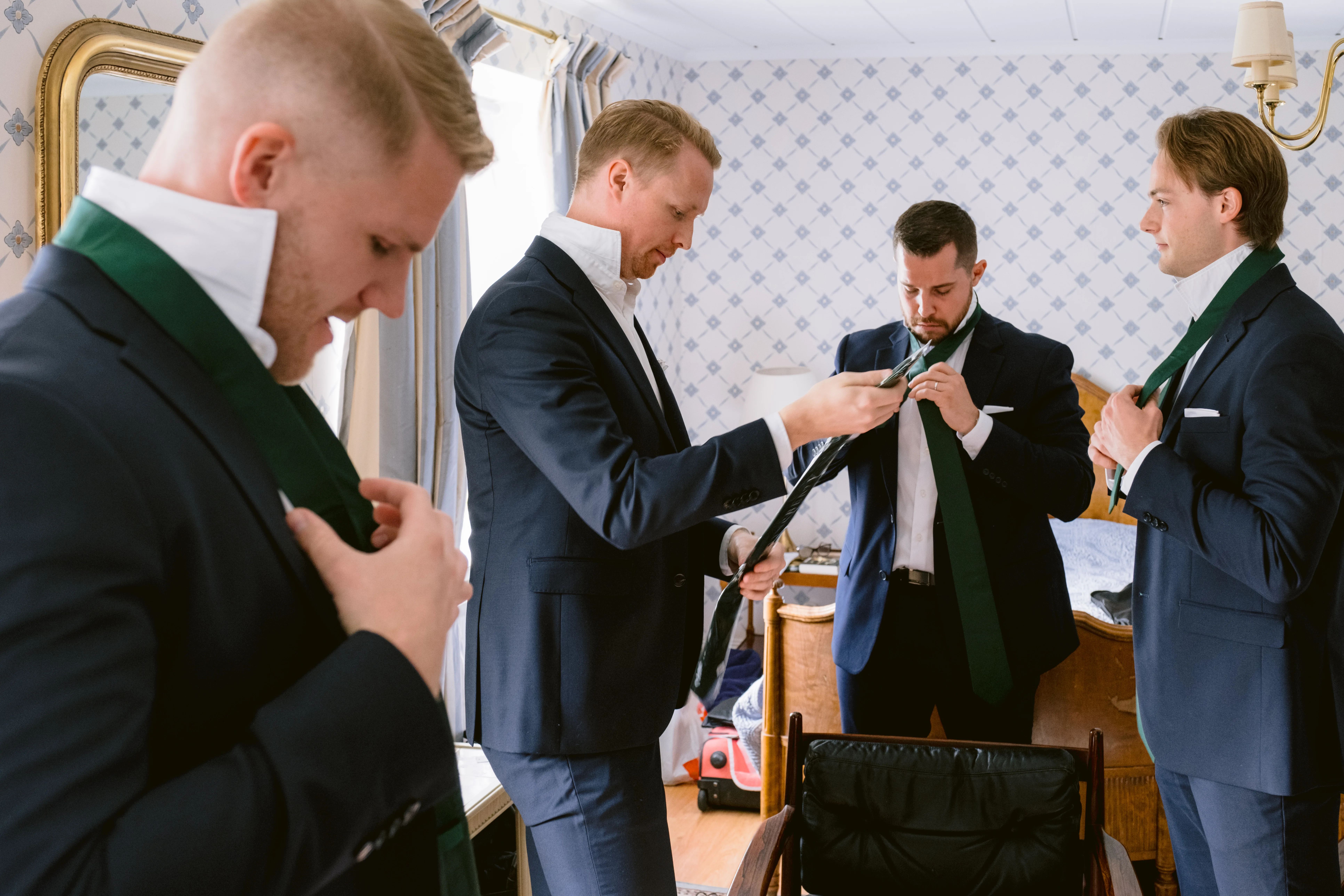 Jessica & Daniel under sitt bröllop på Rosenhanska Magasinet utanför Nyköping bild 5