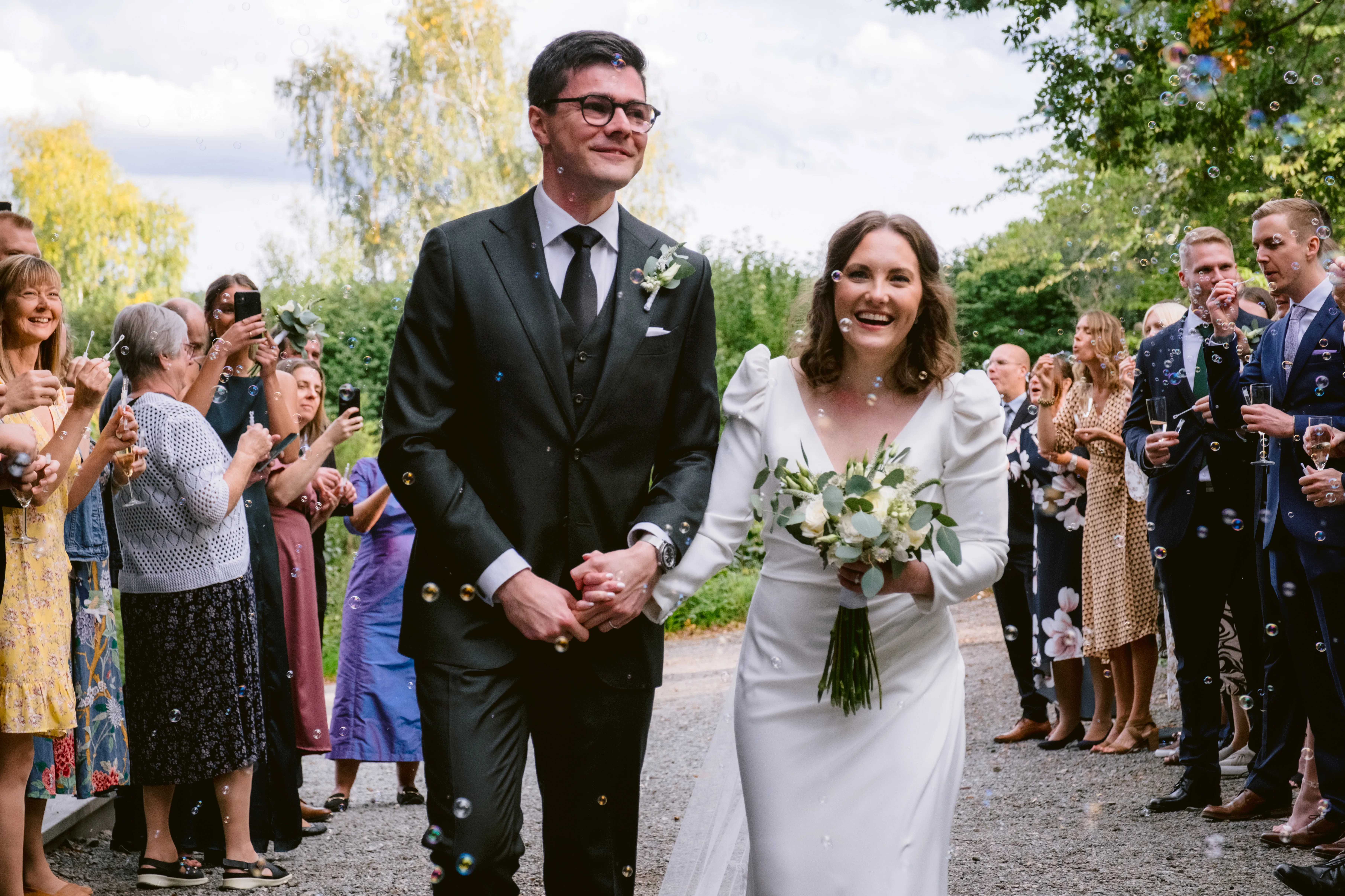 Jessica & Daniel under sitt bröllop på Rosenhanska Magasinet utanför Nyköping bild 41