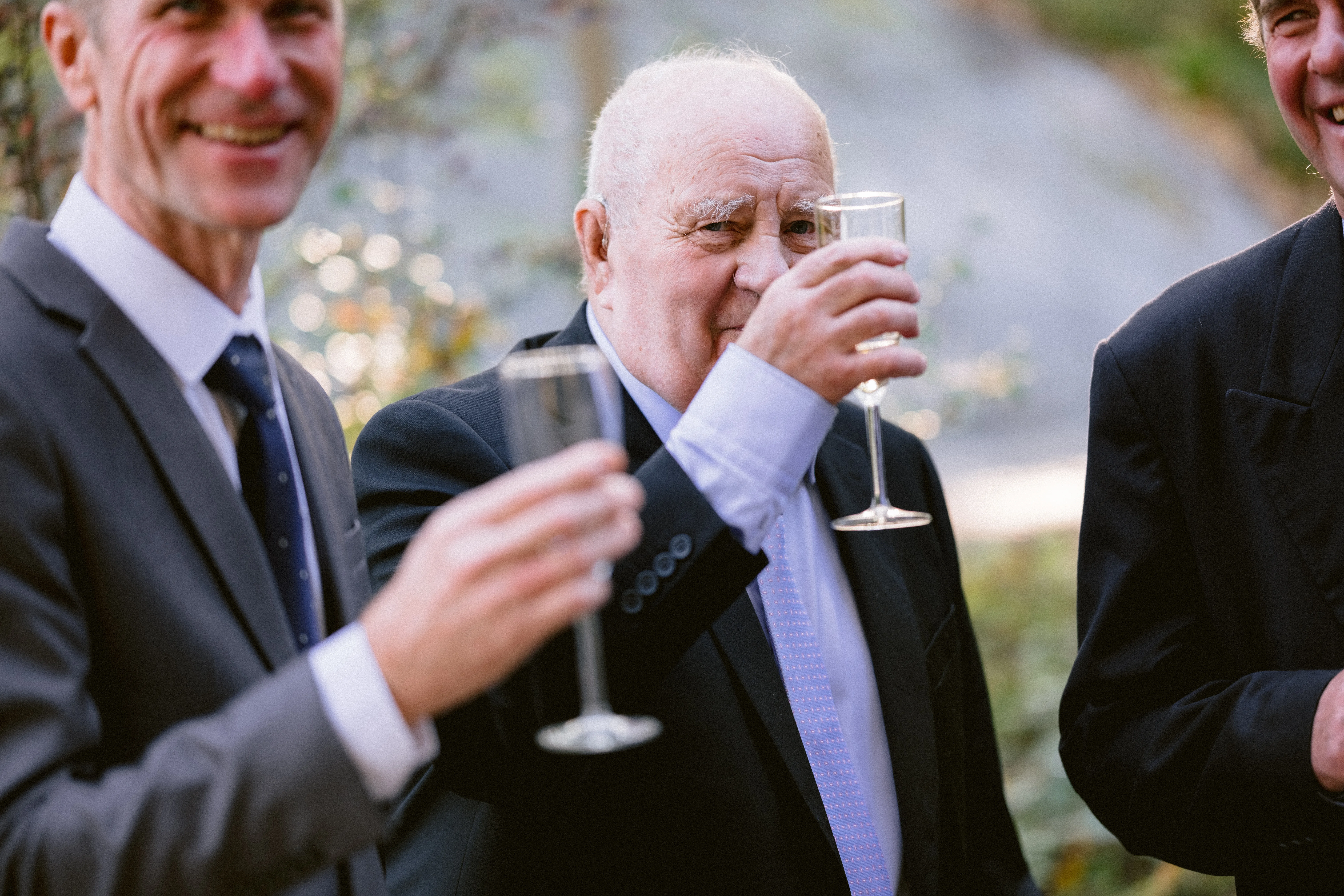 Jessica & Daniel under sitt bröllop på Rosenhanska Magasinet utanför Nyköping bild 44