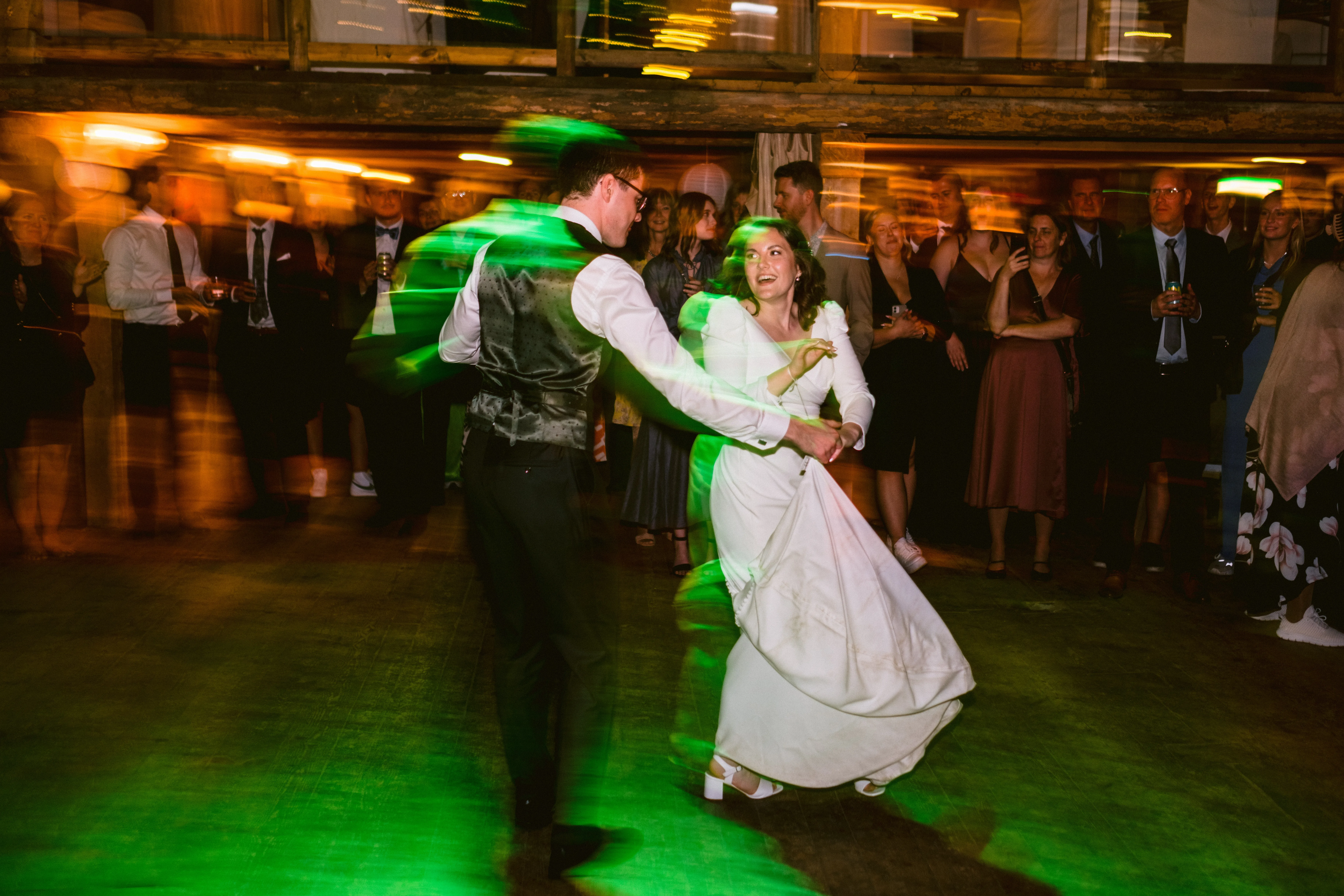 Jessica & Daniel under sitt bröllop på Rosenhanska Magasinet utanför Nyköping bild 50