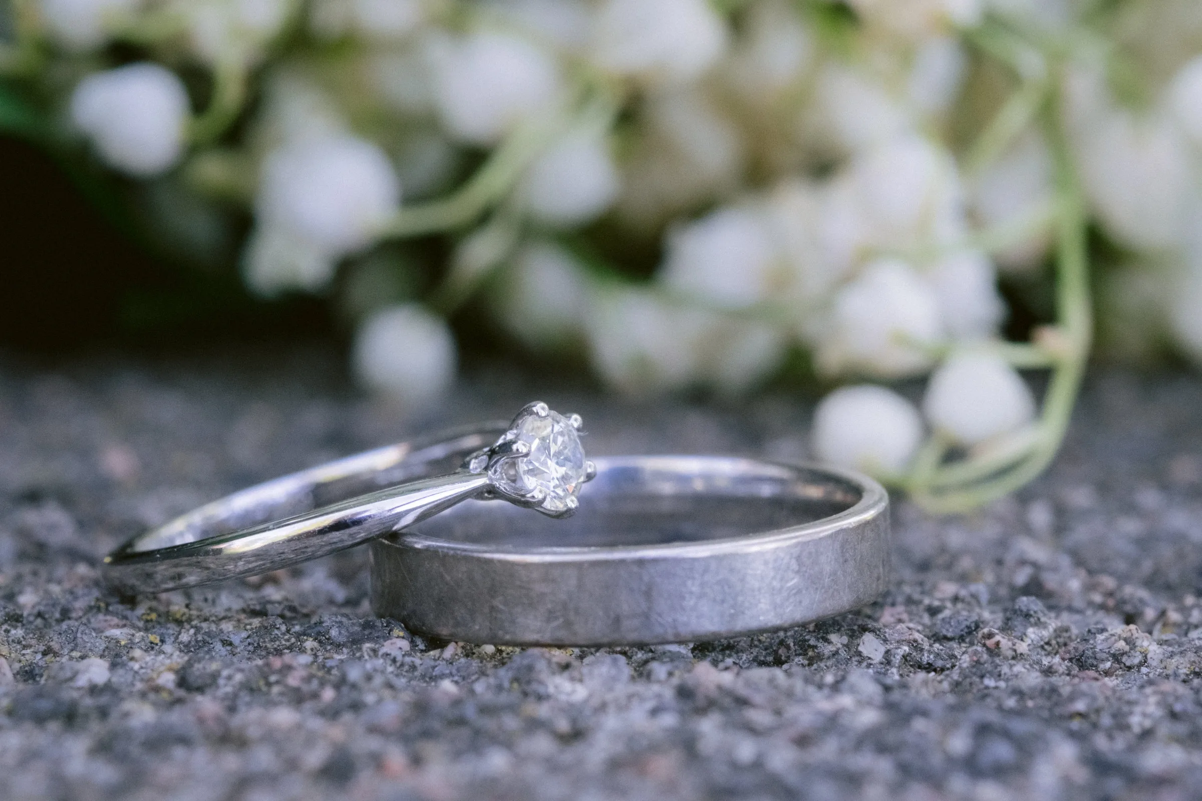 Karoline & Mats under sin bröllopsdag bild 18