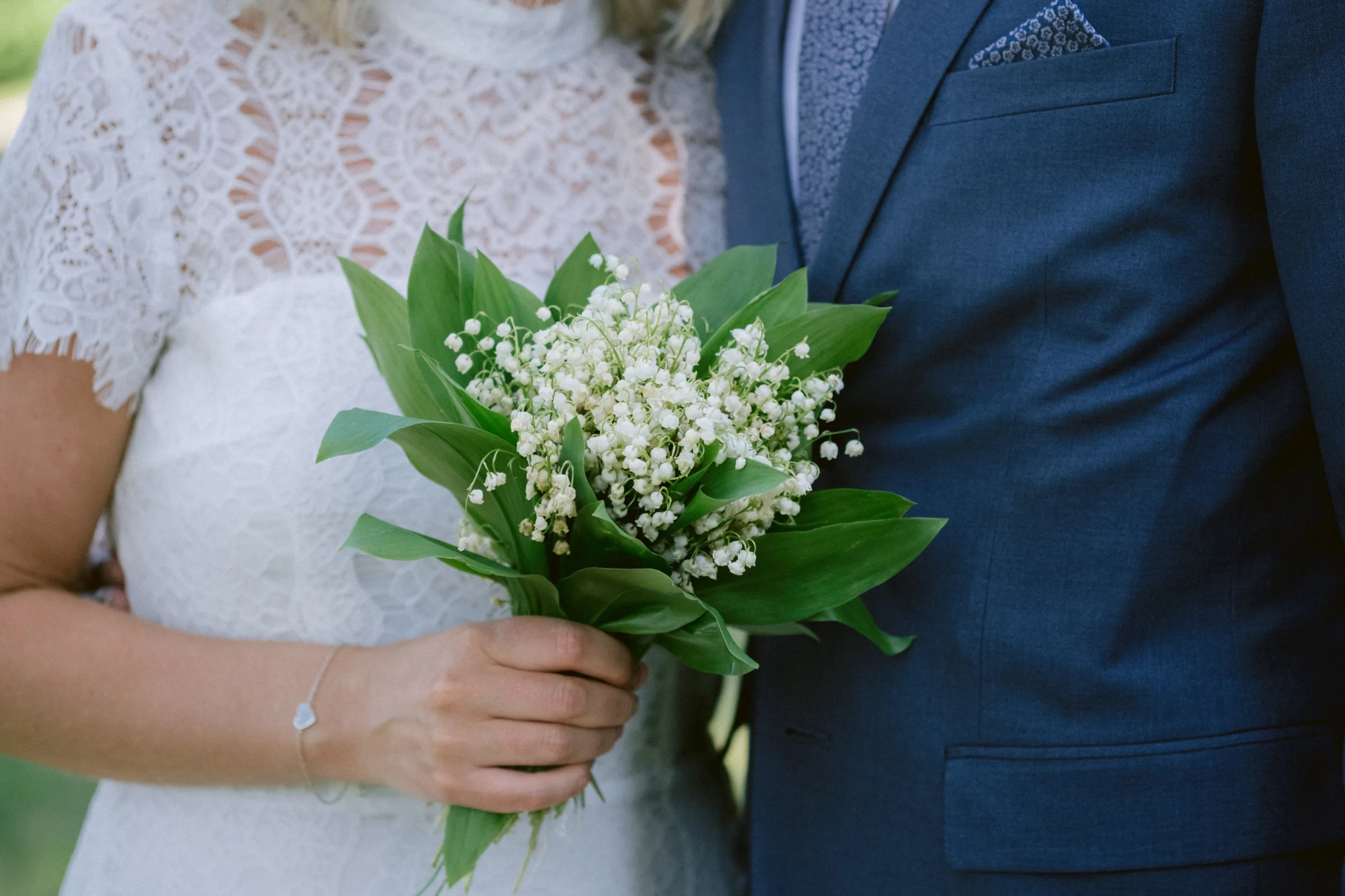 Karoline & Mats under sin bröllopsdag bild 19