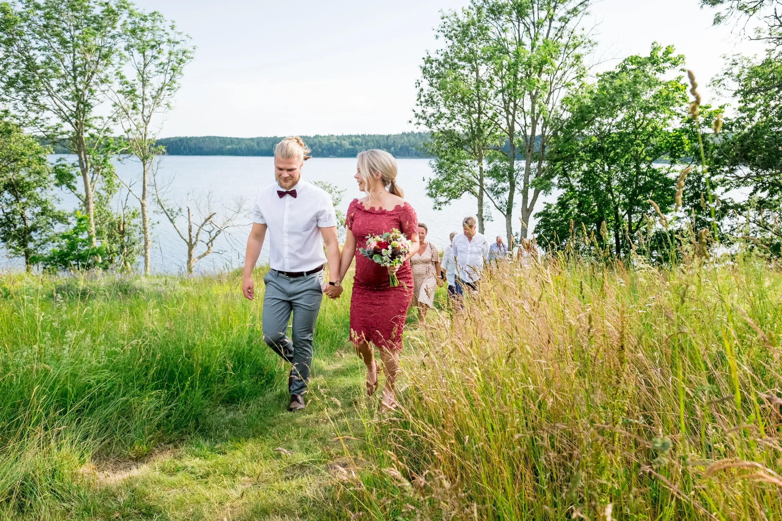 Linn & Linus under sin borgliga vigsel i Södermanland bild 5